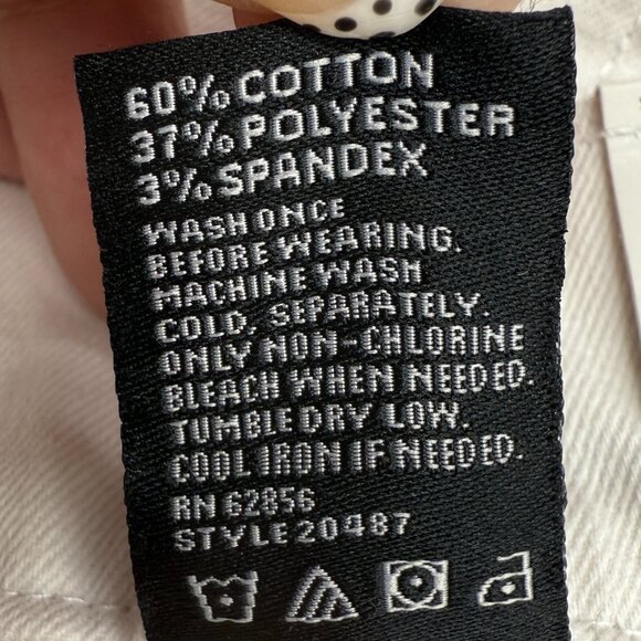 NWT Women's HUE Ultra Soft Denim Capri White | Size M - Picture 8 of 10